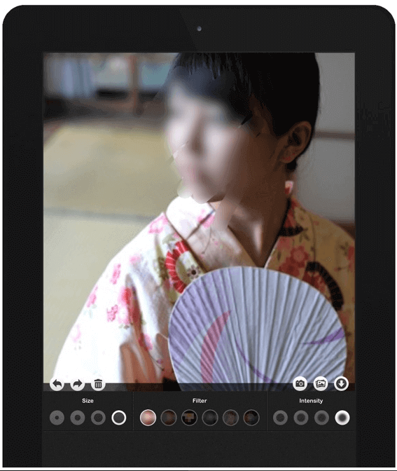 在iPhone和iPad上編輯模糊人臉
